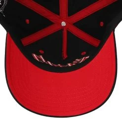 Berserk Logo Contract Stitching Pre-Curved Bill Snapback Hat -Anime Peripherals 0018254berserk logo contract stitching pre curved bill snapback